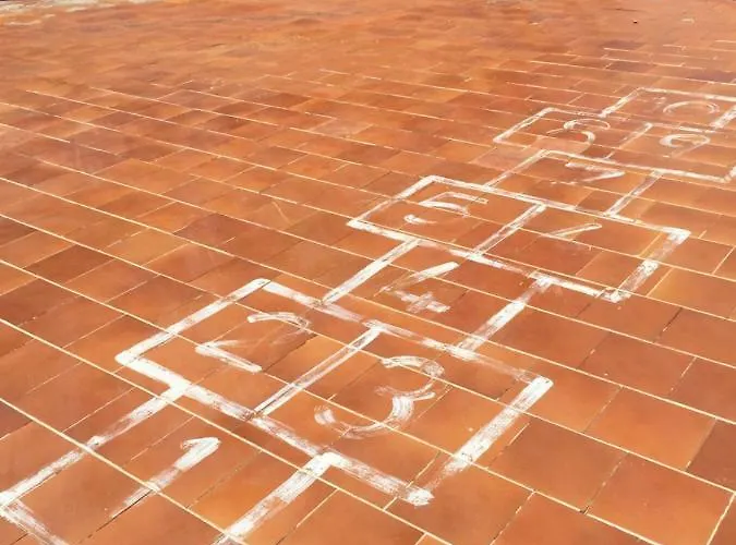 Casa Mila * لوس كريستيانوس