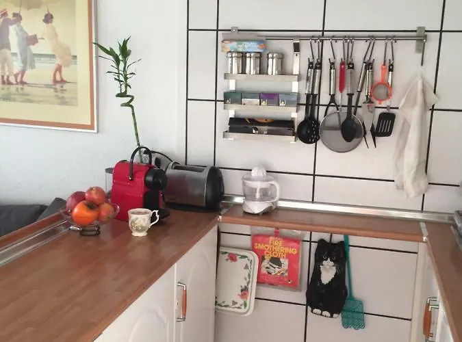 Casa Mila * لوس كريستيانوس